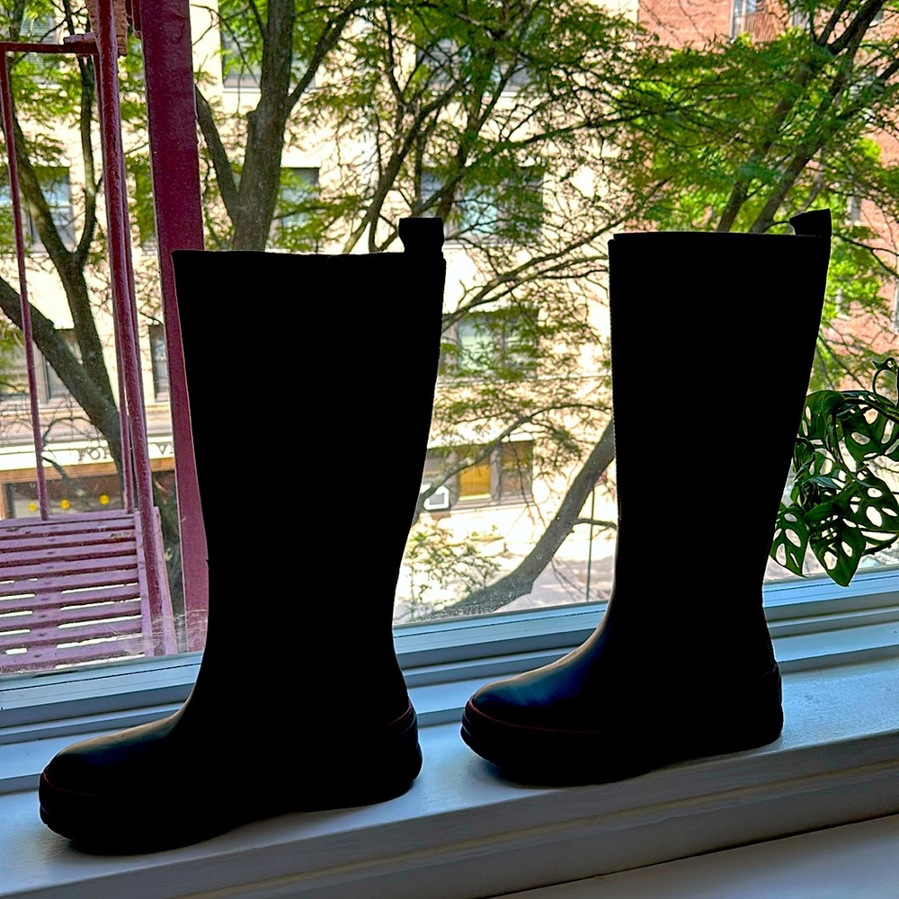 Timberland waterproof/rain tall boot black with red trim size 8 brand